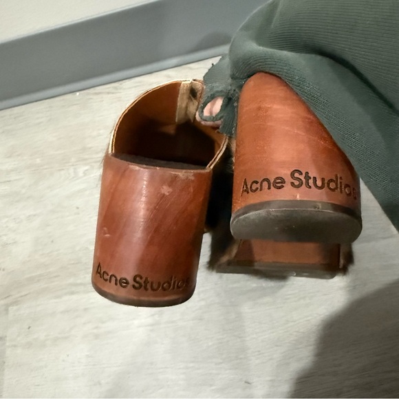 Acne Studios Clogs Calf Hair Platform in Pony Hair - Picture 10 of 14